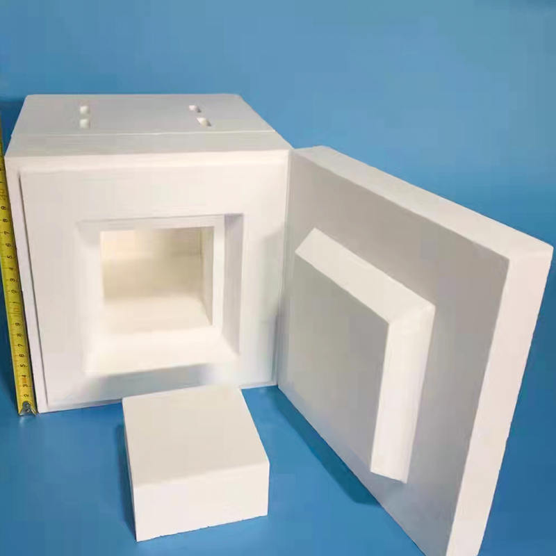 Összetett szálas modulblokk magas hőmérsékletű ipari kemencék bélésanyagához